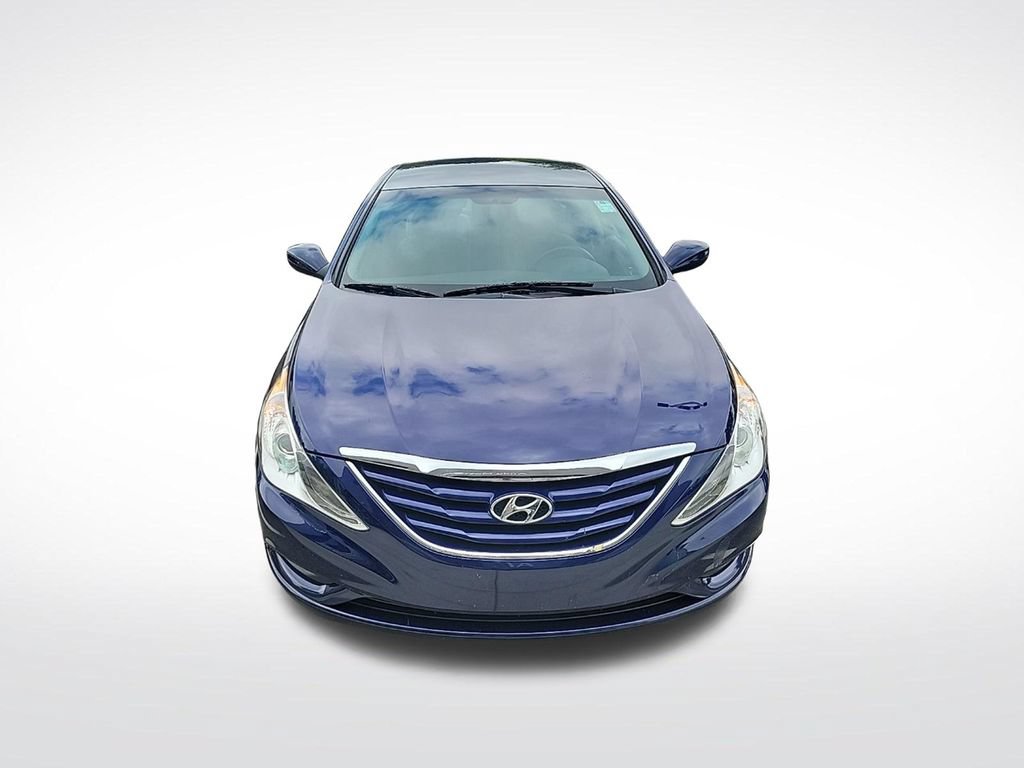 Used 2013 Hyundai Sonata GLS FWD image 2