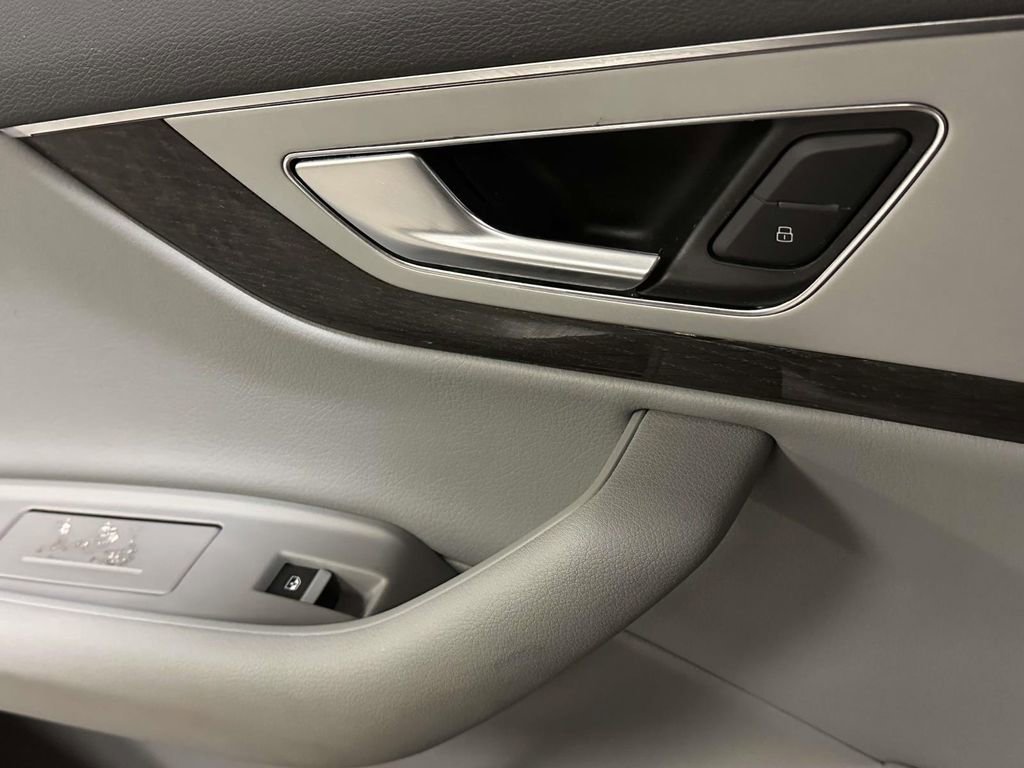 Used 2019 Audi Q7 2.0T Premium w/ Convenience Package image 18