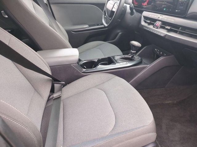 Used 2025 Kia K4 FWD image 25