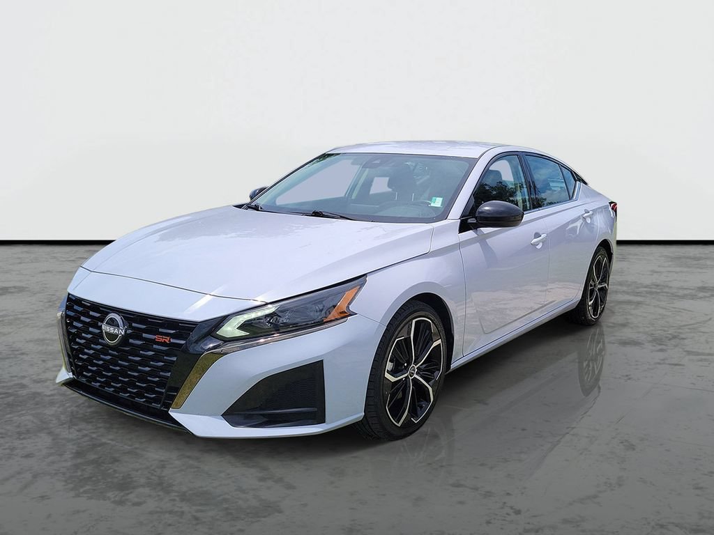 Used 2024 Nissan Altima 2.5 SR FWD image 5