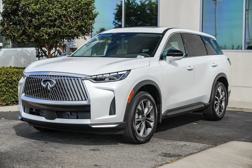 Certified 2026 INFINITI QX60 Pure w/ Cargo Package FWD image 3