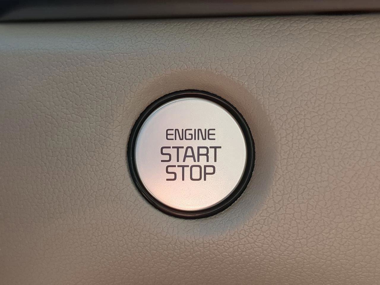 New 2026 Kia Sorento S w/ S Panoramic Sunroof Package image 15