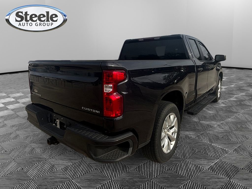 Used 2023 Chevrolet Silverado 1500 Custom image 5