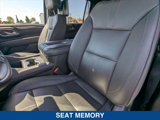Used 2024 Chevrolet Suburban RST w/ Luxury Package AWD/4WD image 20