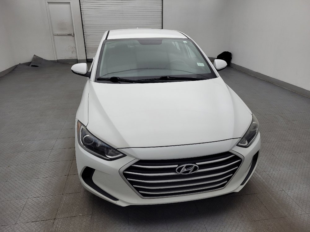 Used 2017 Hyundai Elantra SE image 14
