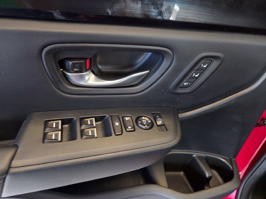 Certified 2025 Honda Pilot EX-L image 16