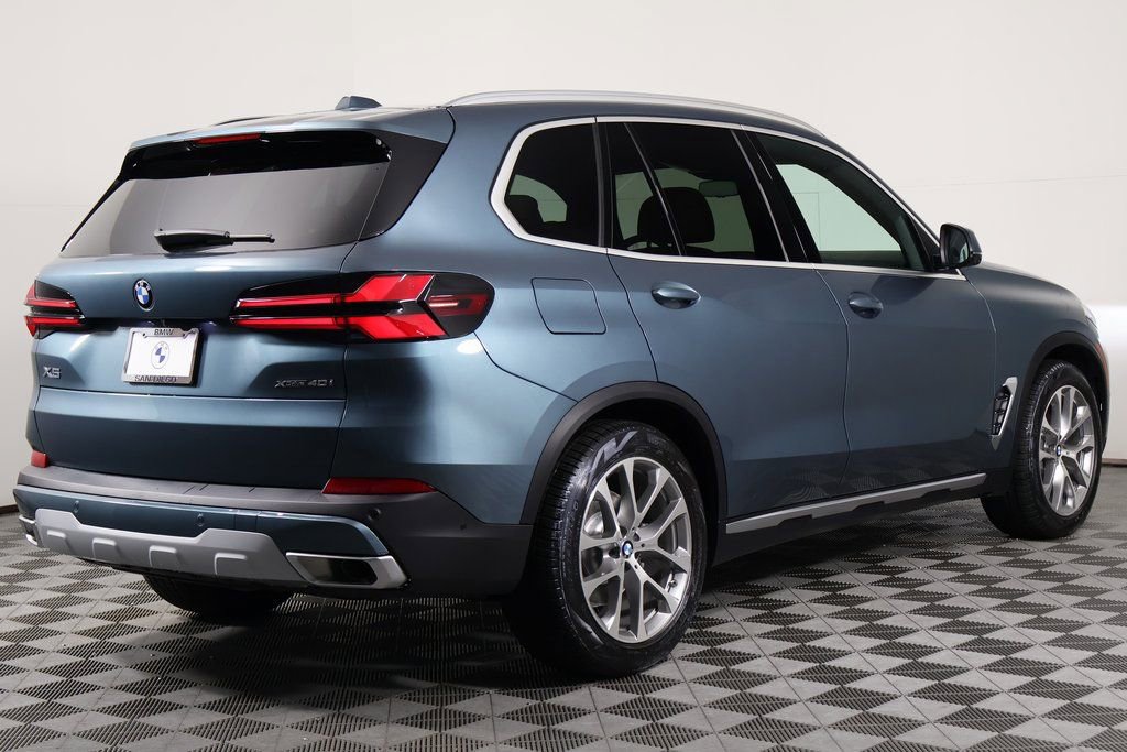 New 2026 BMW X5 xDrive40i w/ Climate Comfort Package image 2
