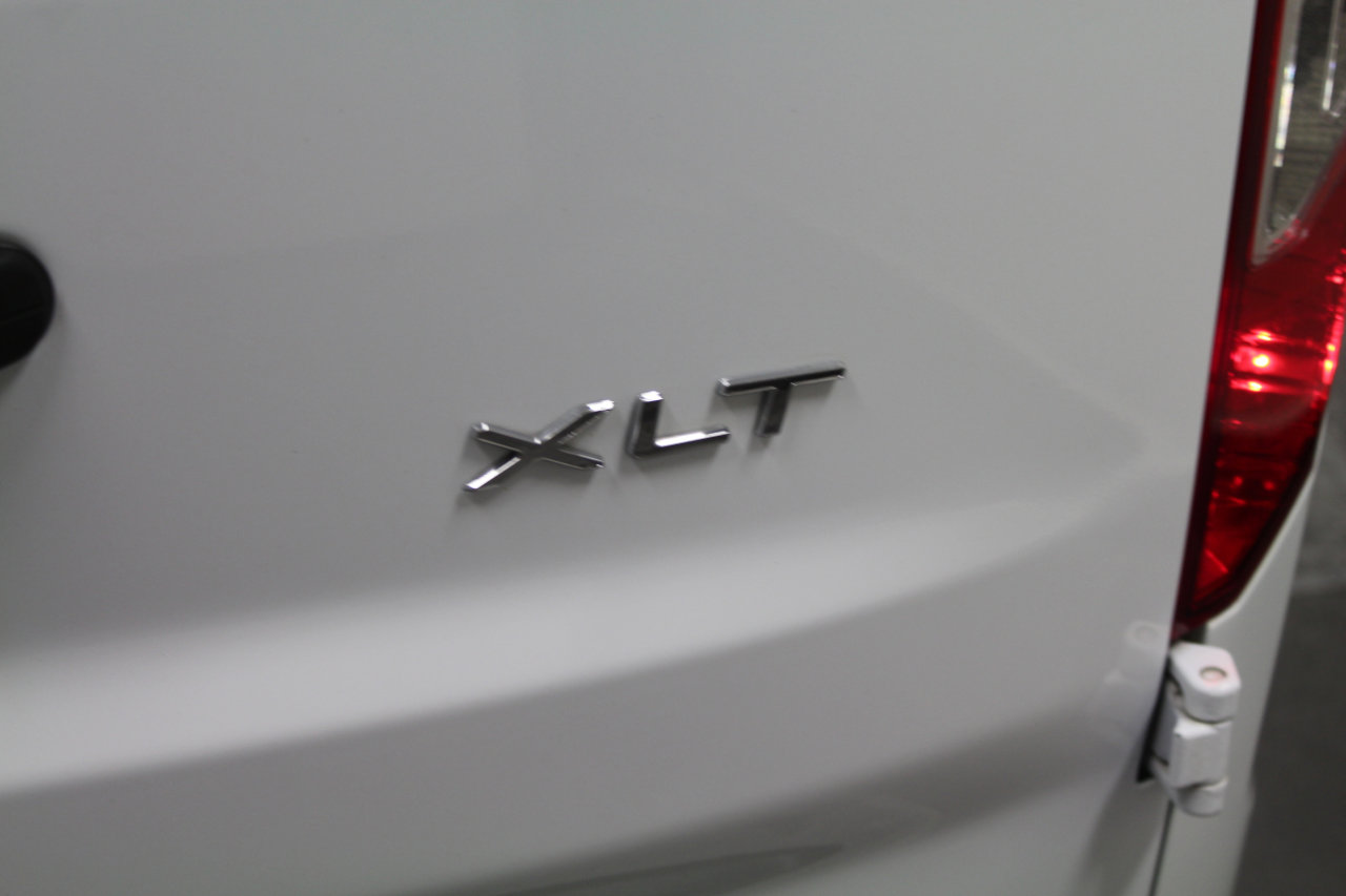 Used 2019 Ford Transit Connect XLT image 29