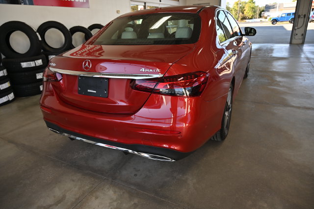 Used 2021 Mercedes-Benz E 350 4MATIC Sedan image 6