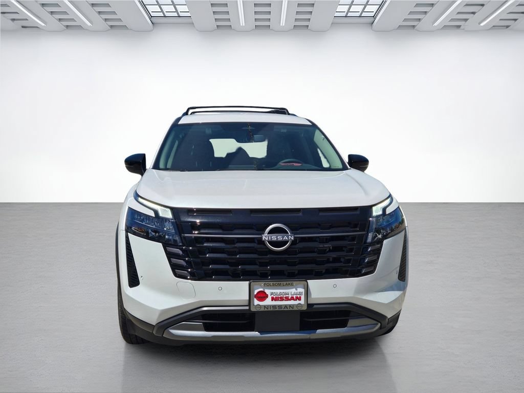 New 2026 Nissan Pathfinder SL AWD/4WD image 2