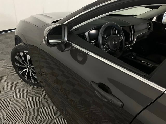 Certified 2023 Volvo XC60 B5 Core w/ Climate Package image 37