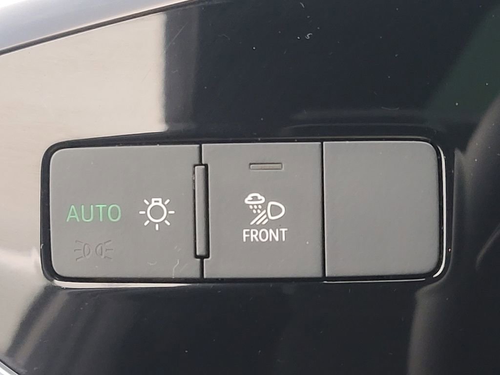 Used 2025 Audi Q3 2.0T Premium image 27