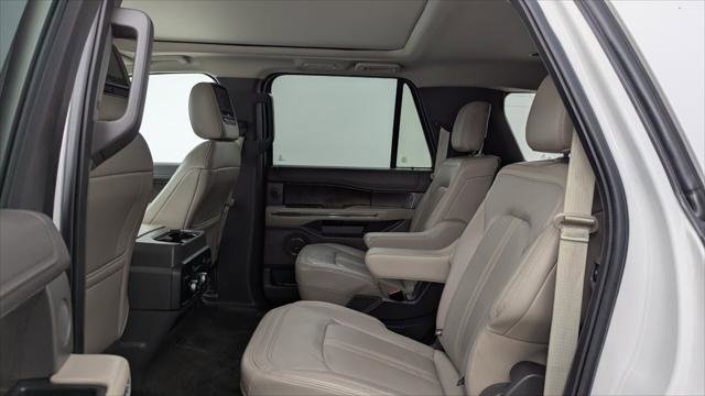 Used 2018 Ford Expedition Max Limited w/ Equipment Group 301A RWD image 17