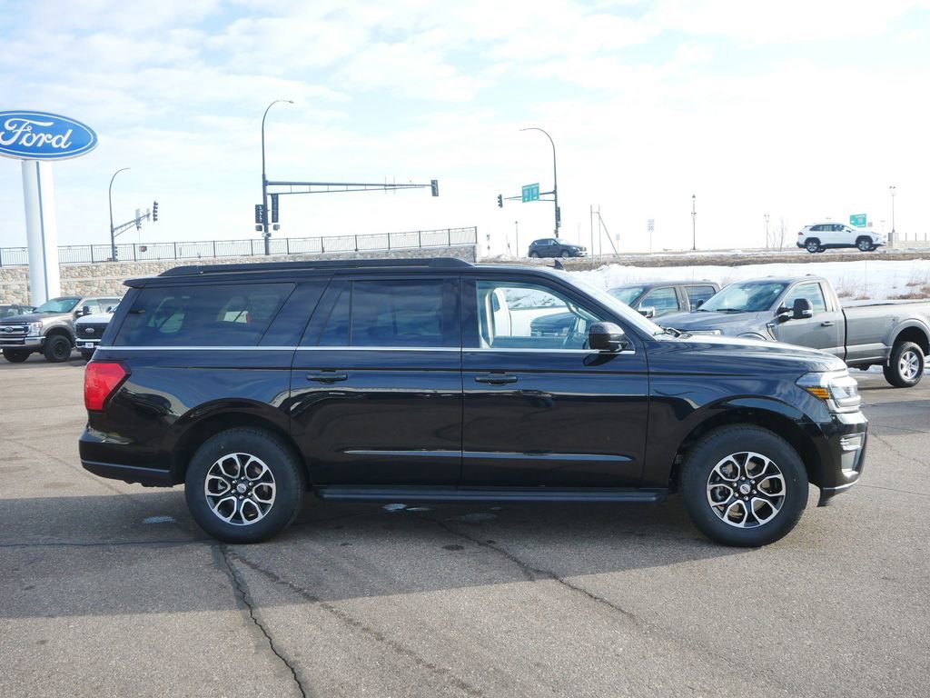 Certified 2024 Ford Expedition Max XLT AWD/4WD image 4