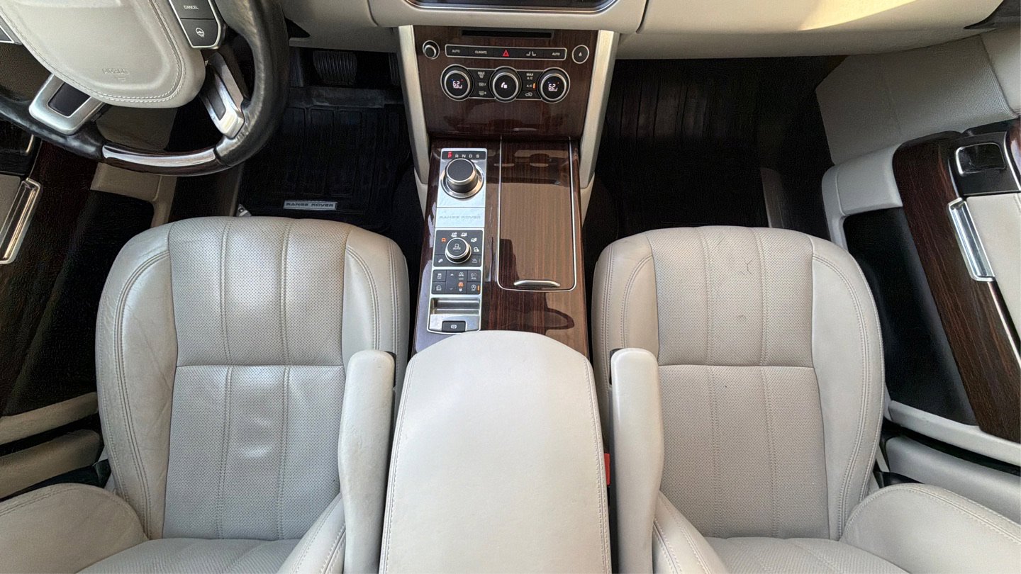 Used 2016 Land Rover Range Rover HSE image 24