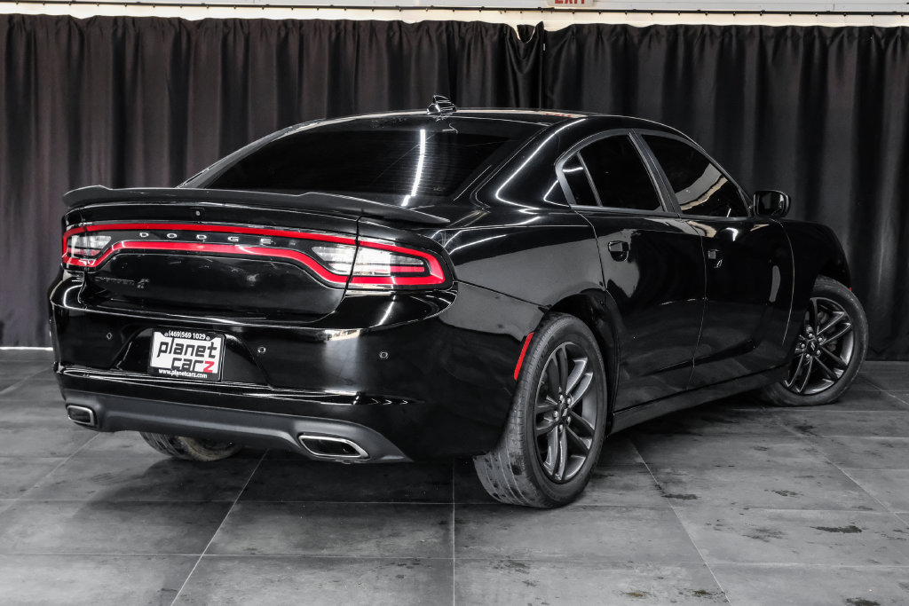 Used 2019 Dodge Charger SXT w/ Blacktop Package AWD/4WD image 8