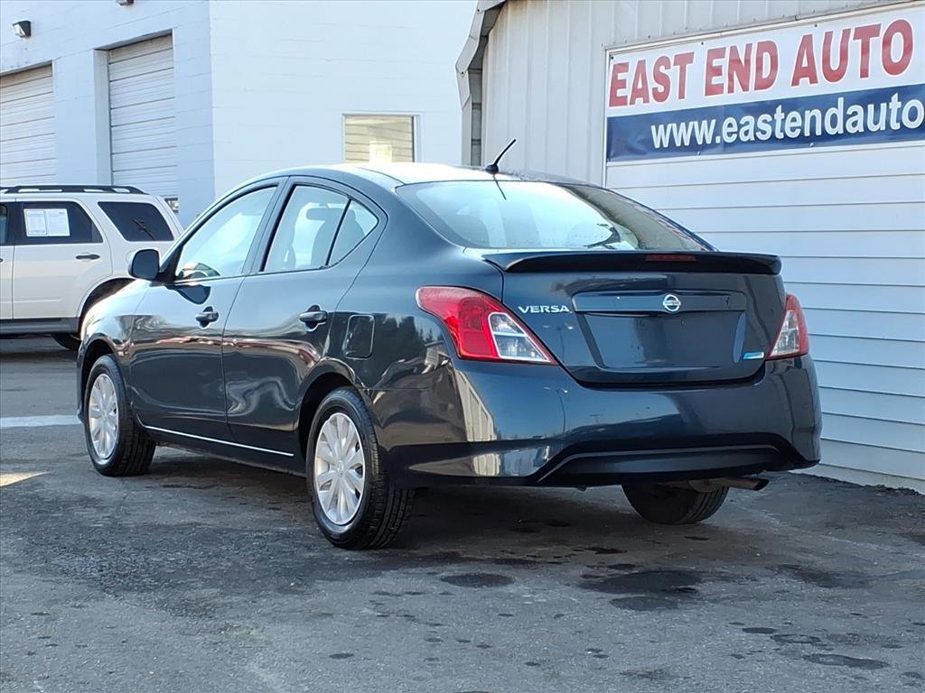 Used 2015 Nissan Versa S Plus image 3