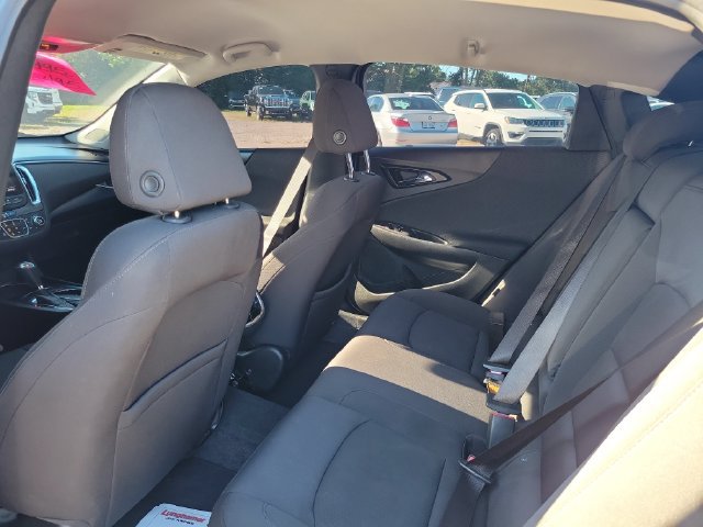 Used 2020 Chevrolet Malibu LT FWD image 30