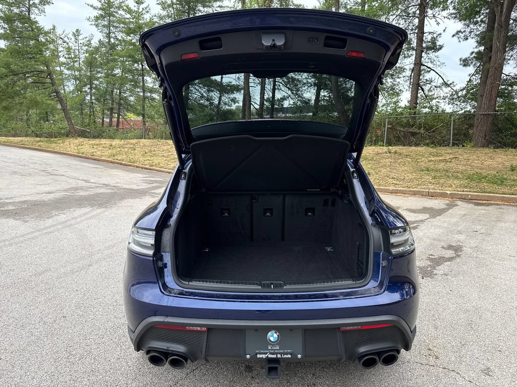 Used 2023 Porsche Macan AWD/4WD image 23