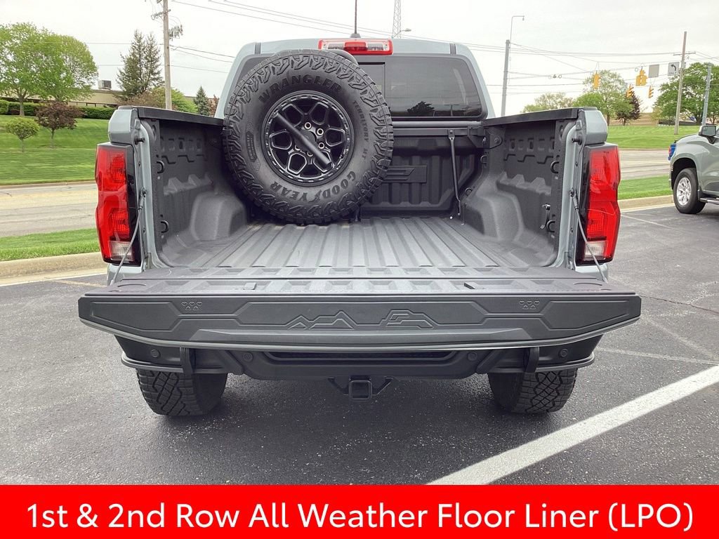 Used 2024 Chevrolet Colorado ZR2 w/ ZR2 Bison Edition AWD/4WD image 11