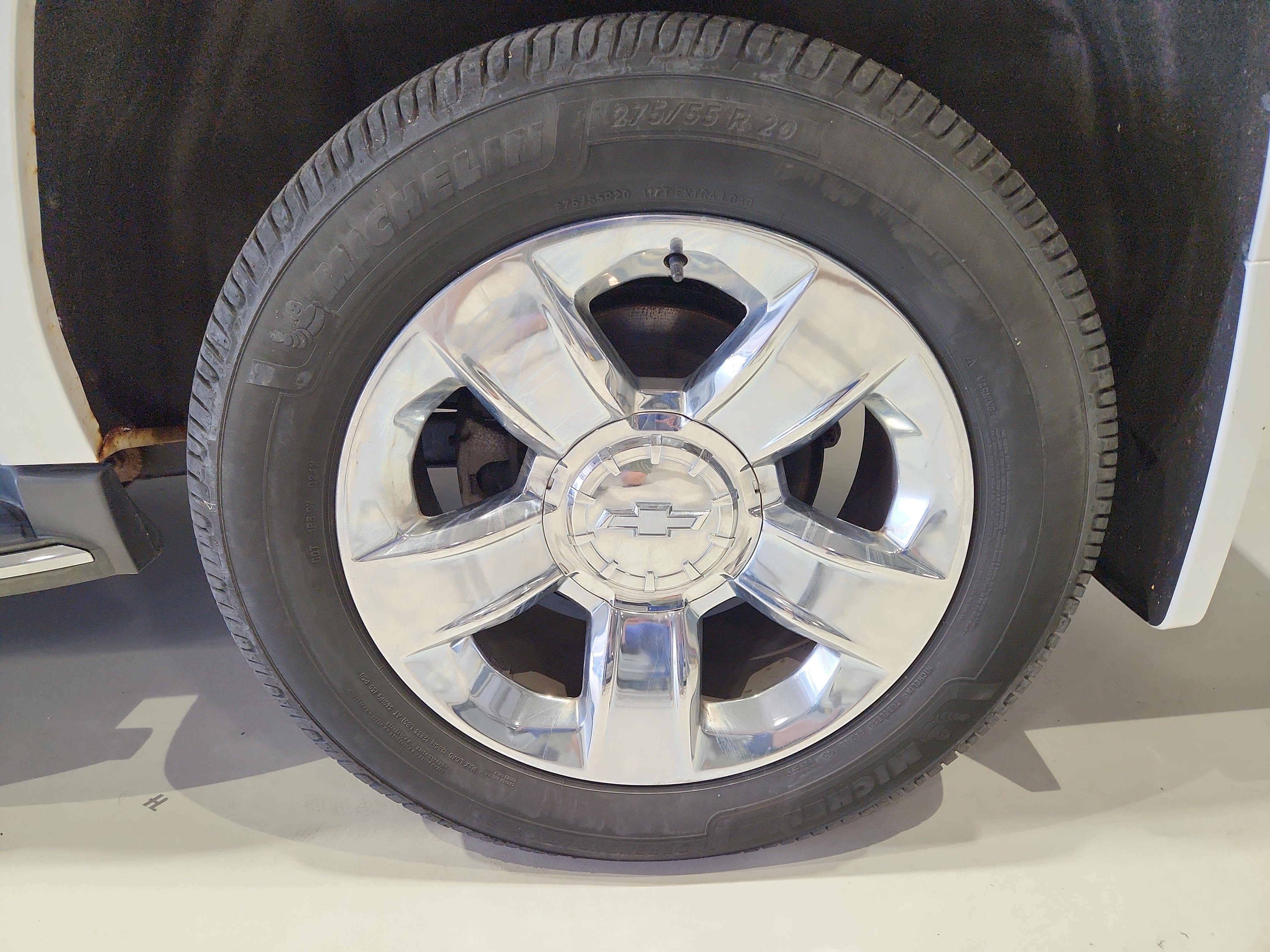 Used 2018 Chevrolet Suburban Premier AWD/4WD image 22