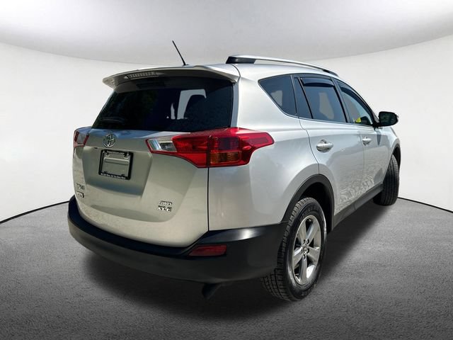 Used 2015 Toyota RAV4 XLE AWD/4WD image 17