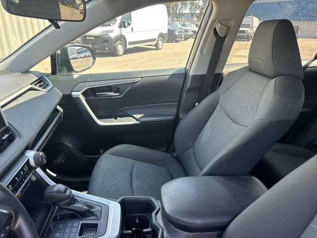 Used 2024 Toyota RAV4 XLE AWD/4WD image 35
