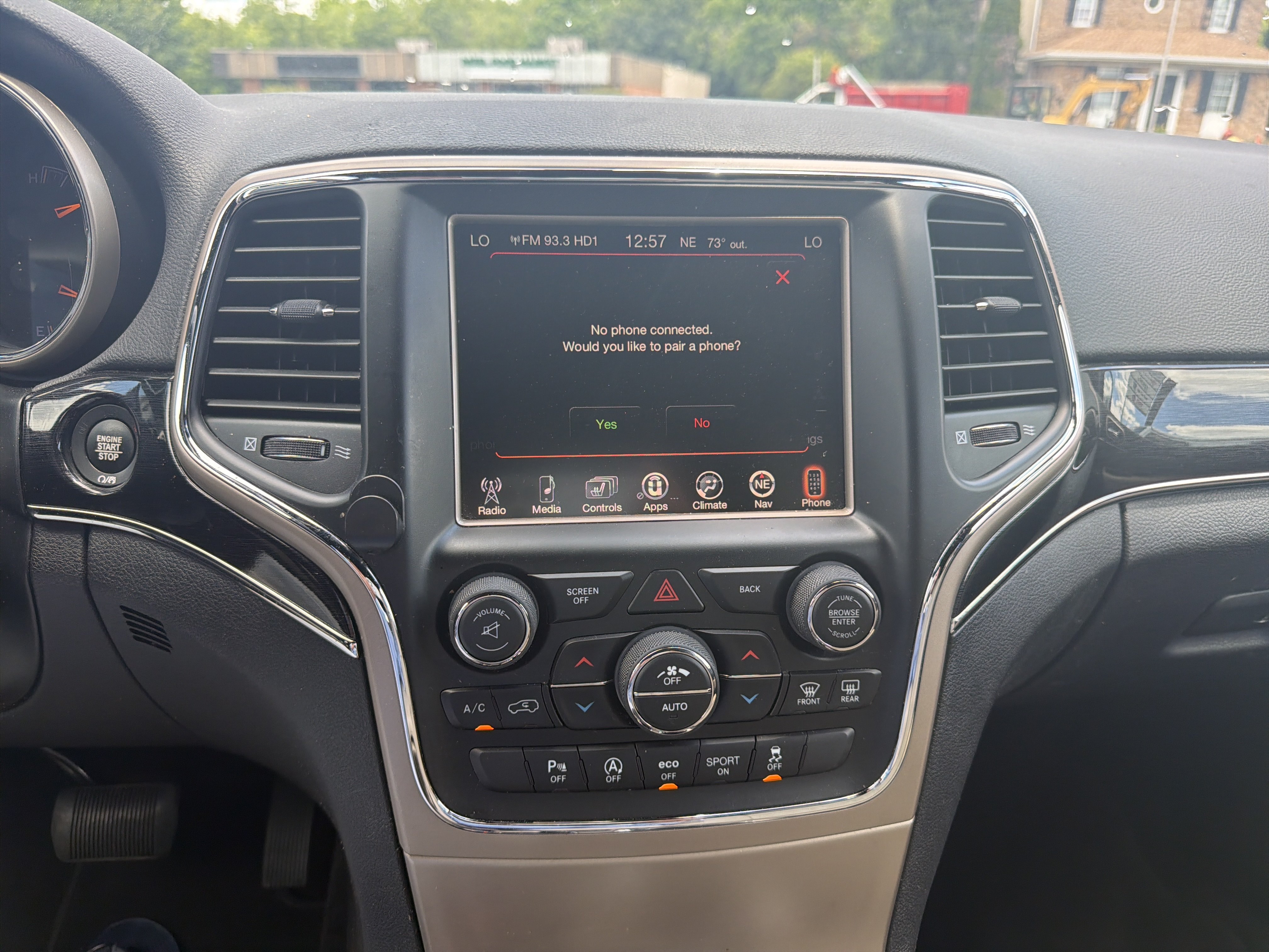 Used 2016 Jeep Grand Cherokee Limited 75th Anniversary AWD/4WD image 27