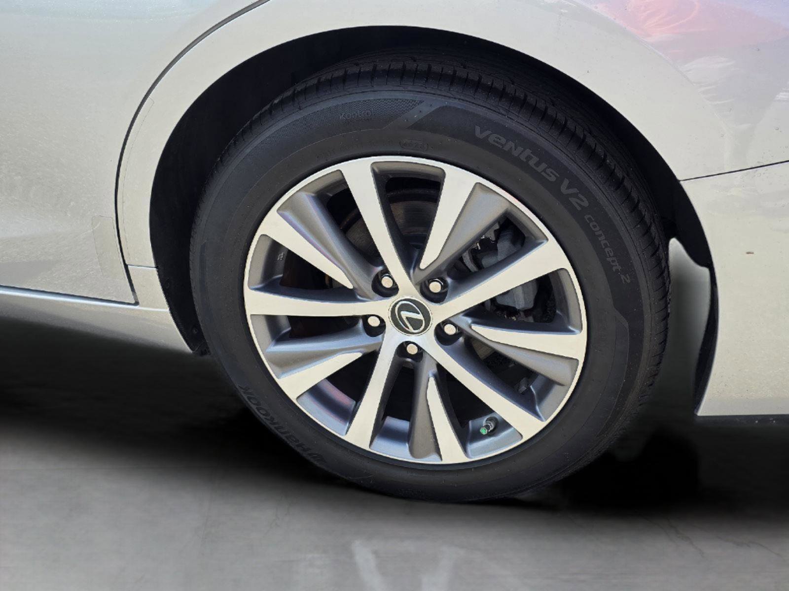 Used 2020 Lexus ES 350 image 11