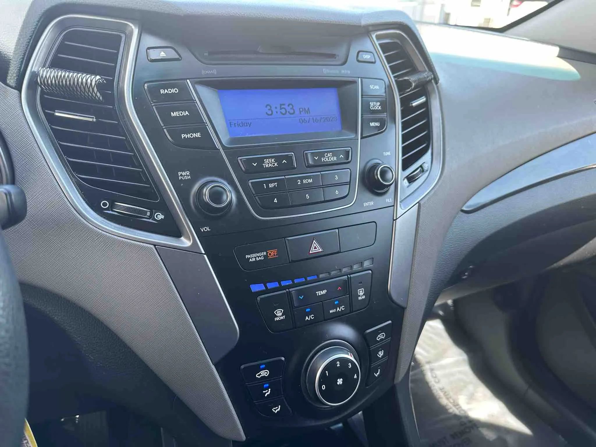 Used 2014 Hyundai Santa Fe Sport image 15