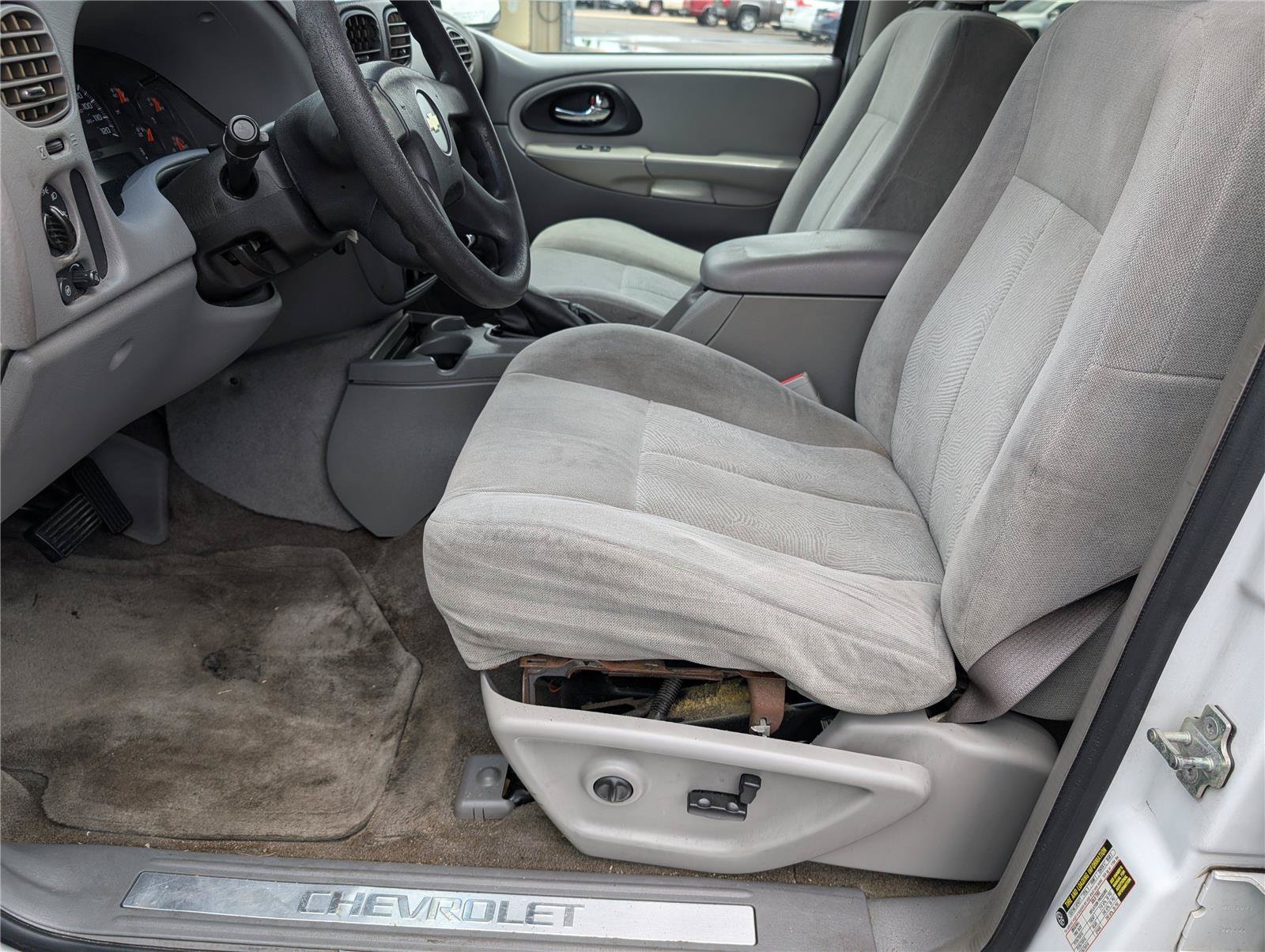 Used 2005 Chevrolet TrailBlazer LS w/ LS Preferred Equipment Group RWD image 11