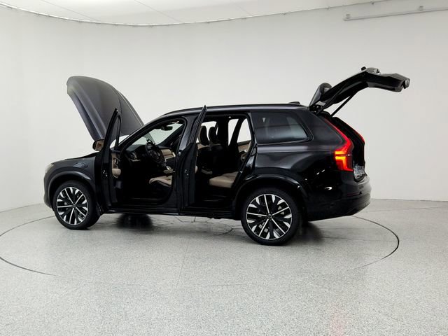 New 2026 Volvo XC90 B6 Ultra w/ Protection Package image 12