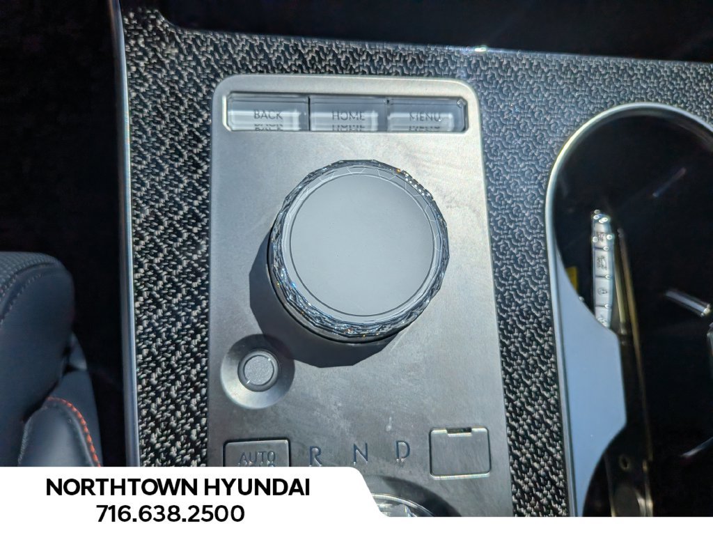 Used 2025 Genesis GV80 3.5T e-SC AWD/4WD image 25