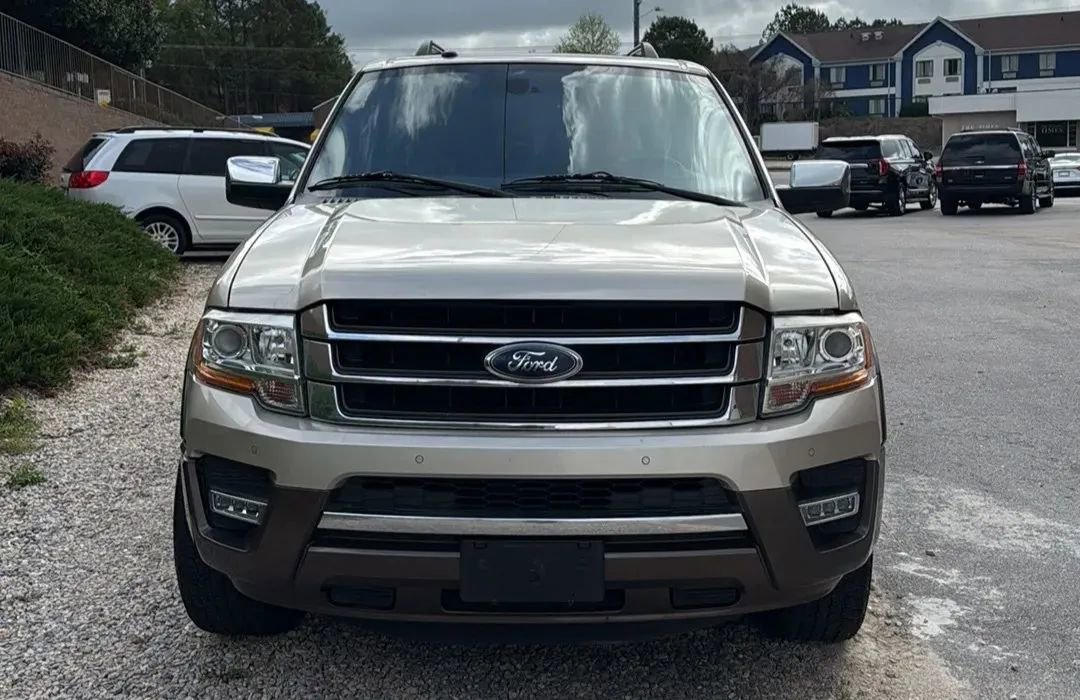 Used 2017 Ford Expedition EL King Ranch image 4