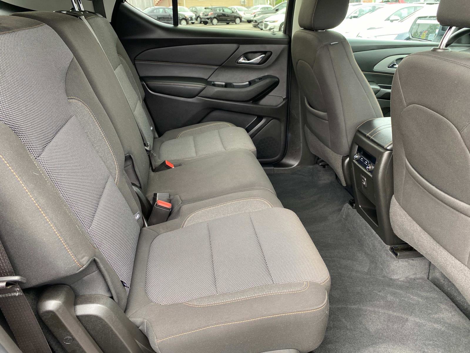 Used 2021 Chevrolet Traverse LS image 23