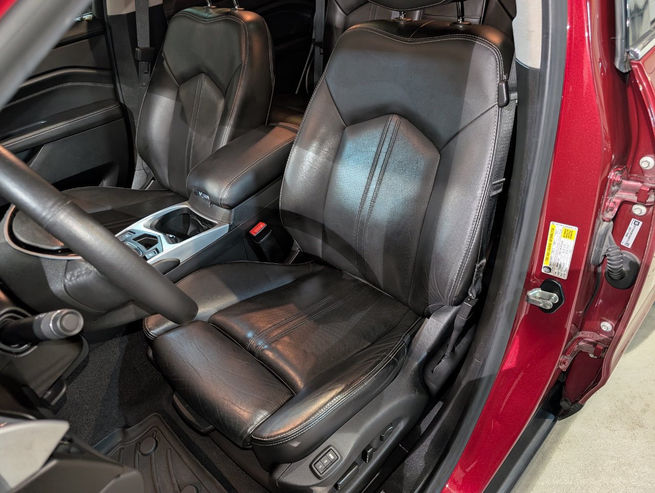 Used 2013 Cadillac SRX Performance w/ Driver Assist Package AWD/4WD image 18