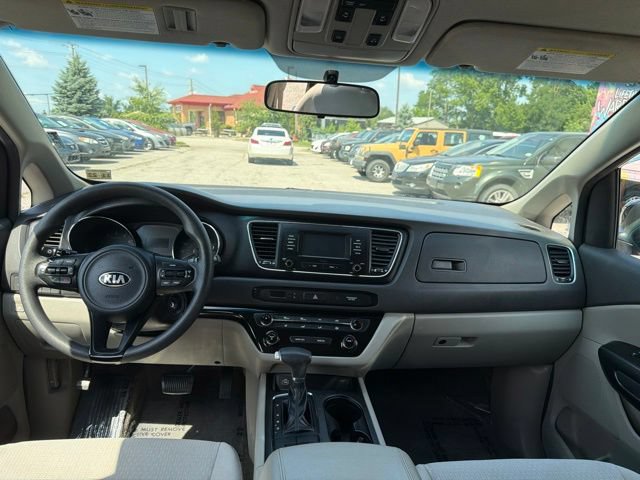 Used 2018 Kia Sedona LX FWD image 7