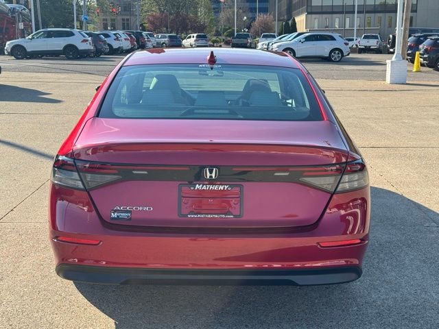 Used 2024 Honda Accord EX image 4