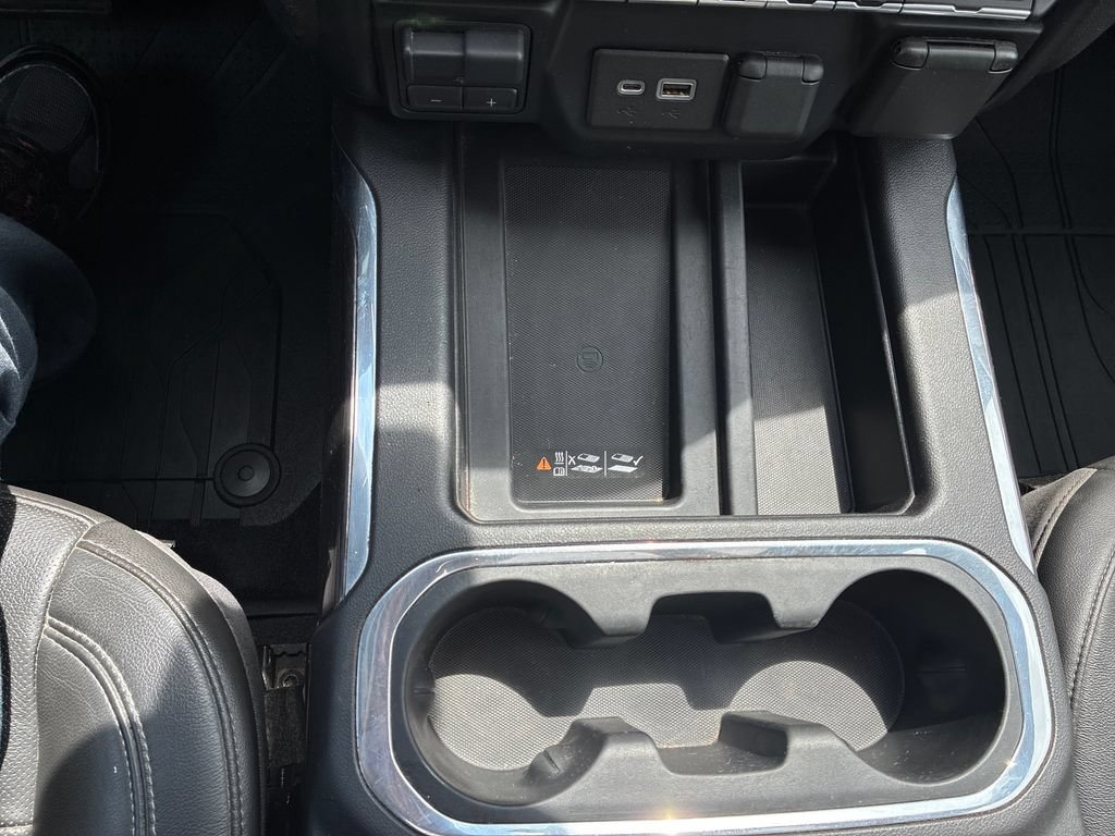 Used 2019 Chevrolet Silverado 1500 LTZ w/ LTZ Premium Package AWD/4WD image 17