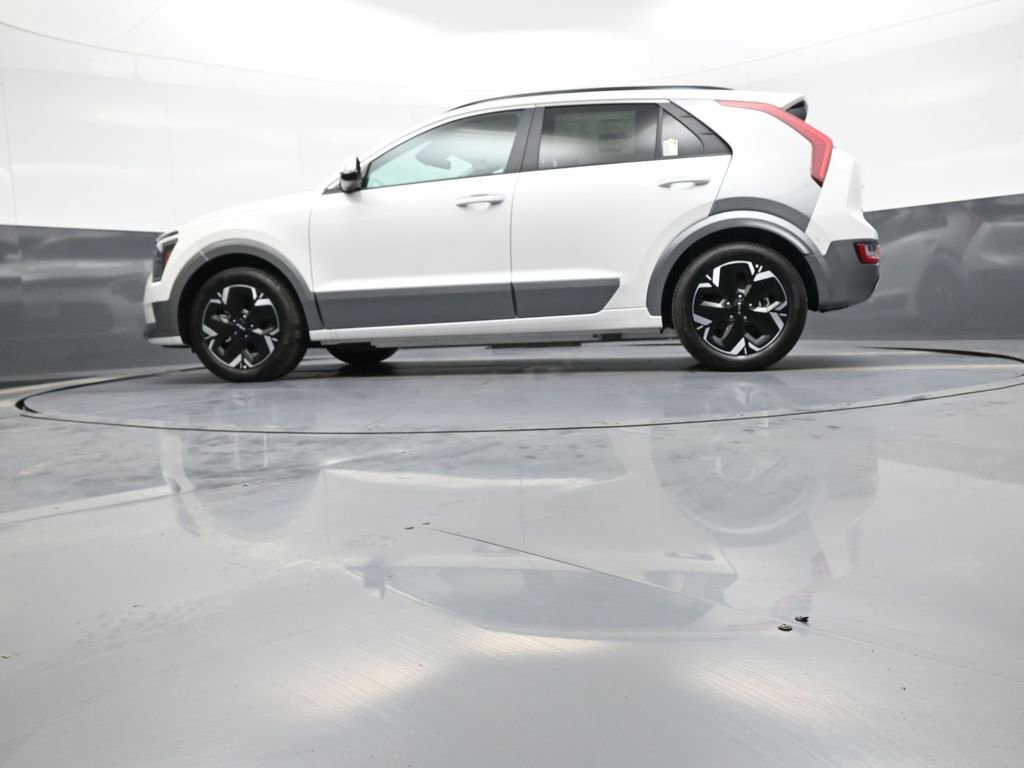 New 2025 Kia Niro Wave w/ Wave Preserve Package image 33