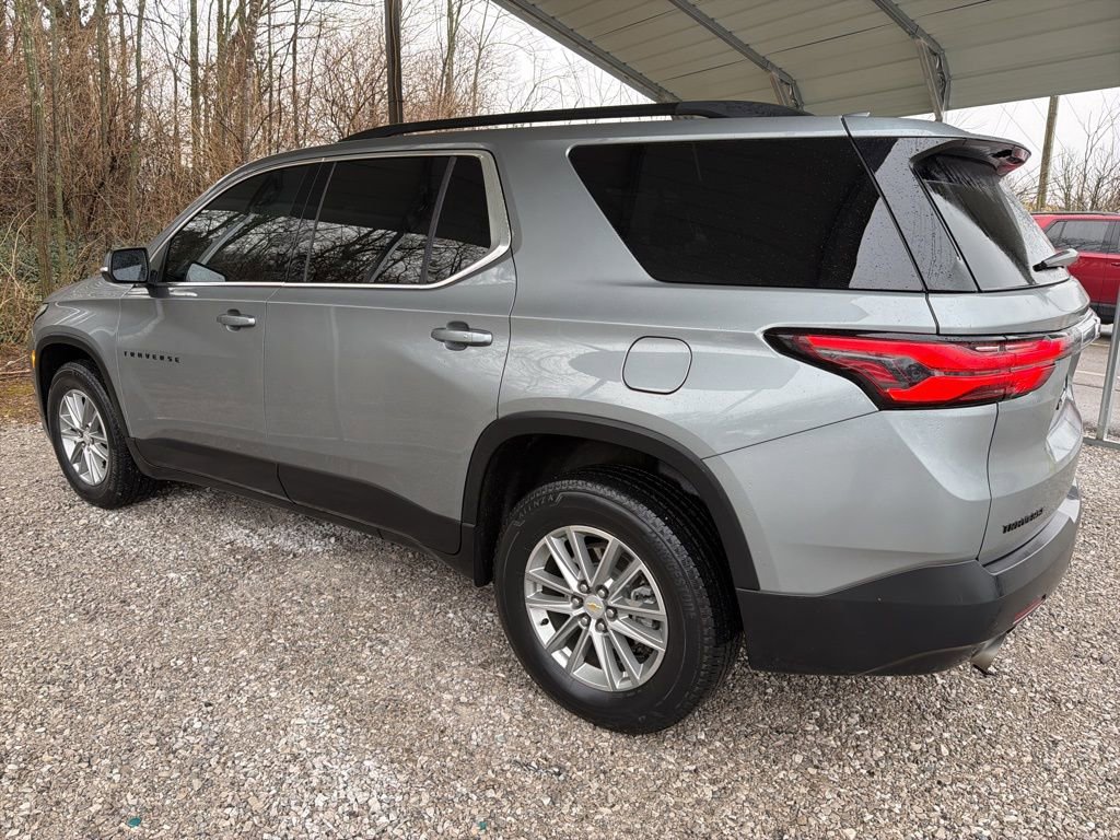 Used 2023 Chevrolet Traverse LT image 4