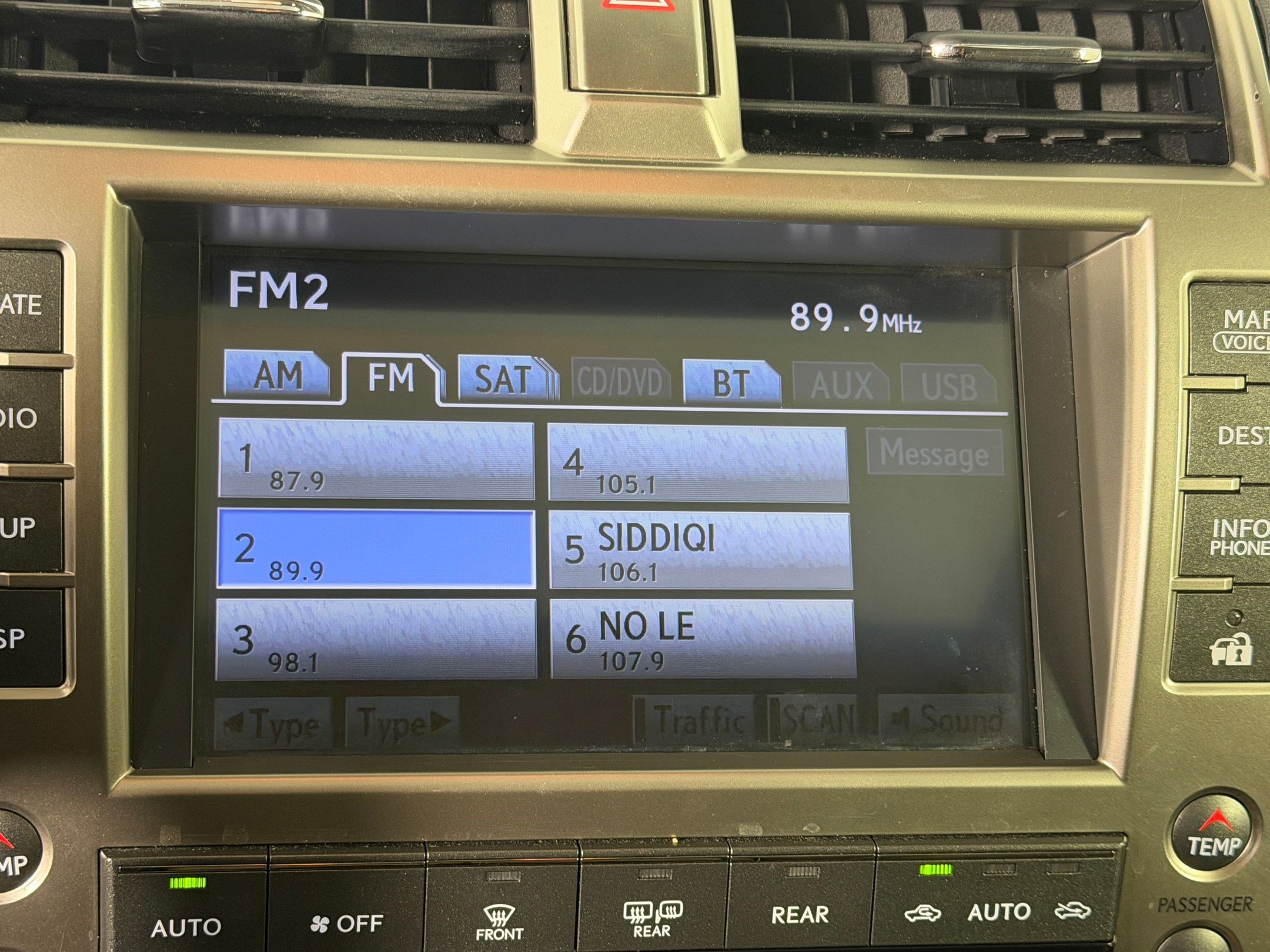 Used 2013 Lexus GX 460 Premium AWD/4WD image 26