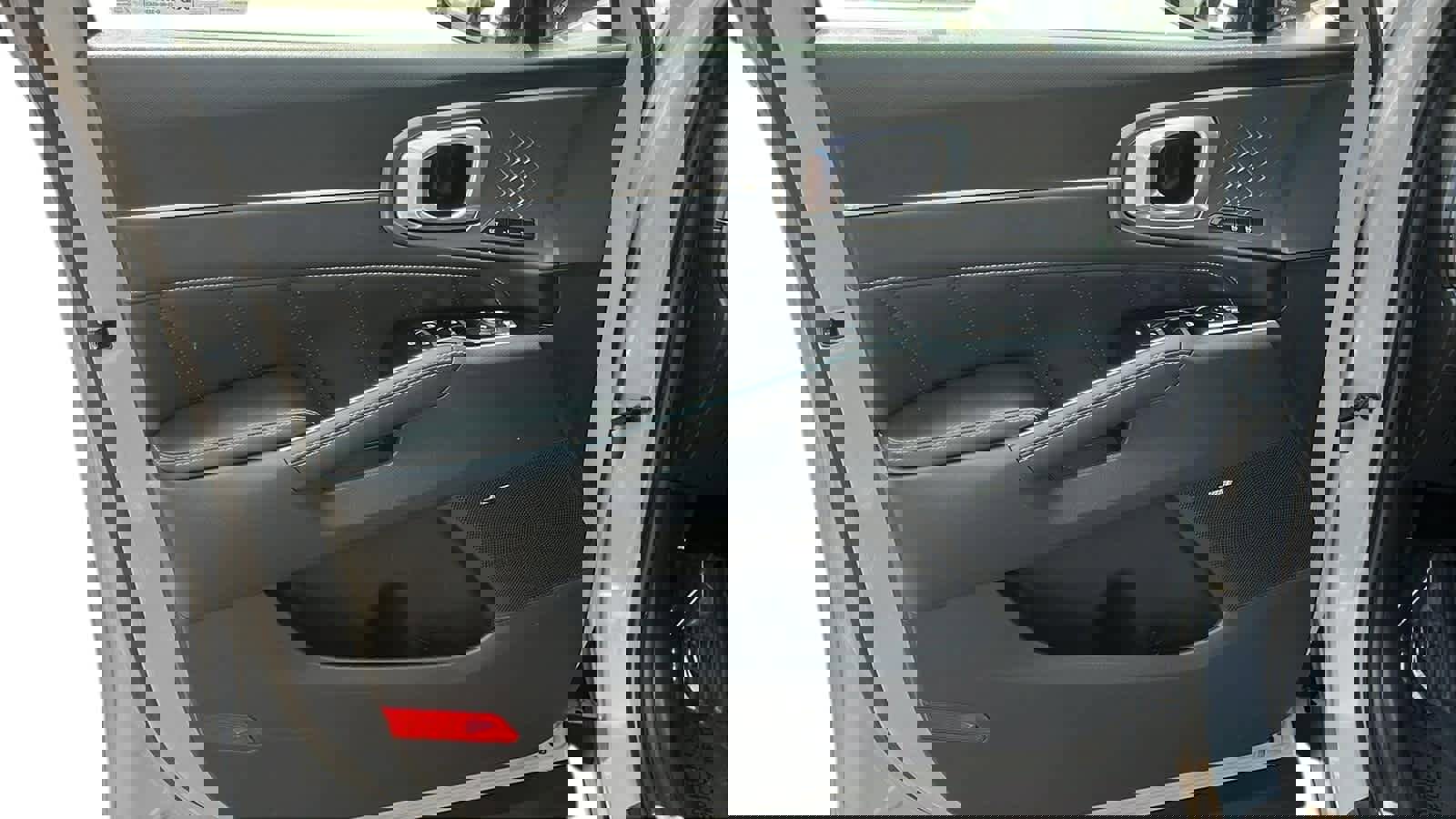 Used 2023 Kia Sorento SX image 9