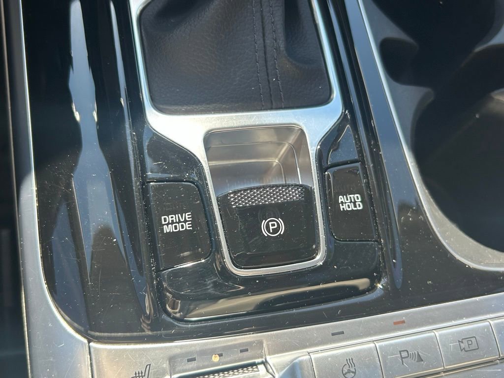 Used 2023 Kia Carnival SX Prestige image 54