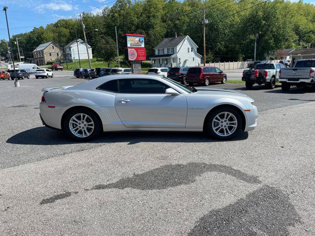 Used 2015 Chevrolet Camaro LT RWD image 10