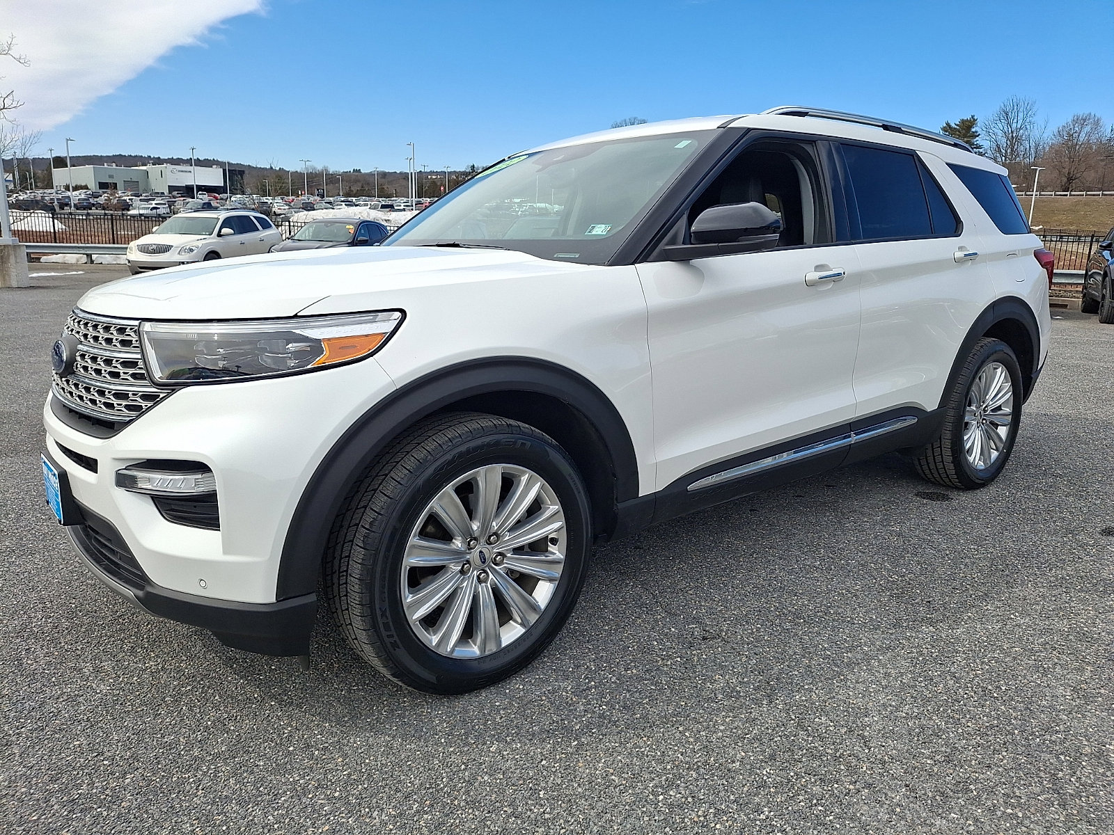 Certified 2022 Ford Explorer Limited w/ Limited Technology Package image 3