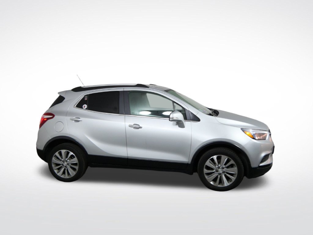 Used 2018 Buick Encore Preferred FWD image 2