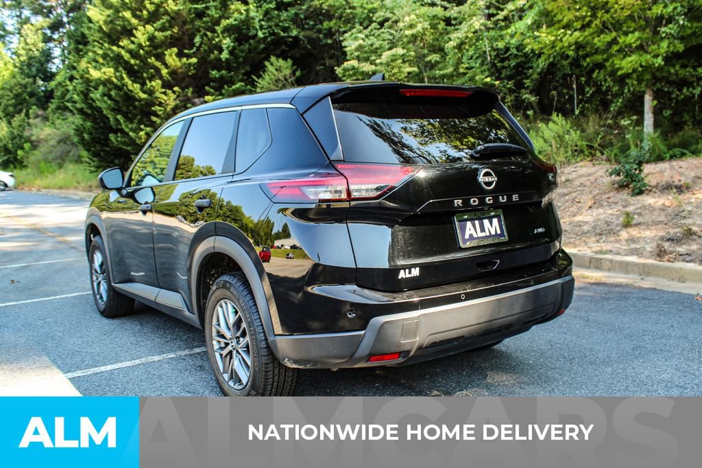 Used 2024 Nissan Rogue S AWD/4WD image 4