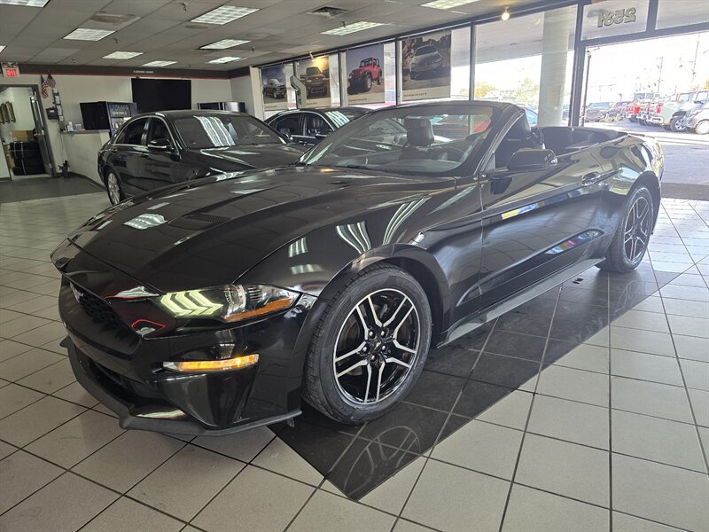 Used 2019 Ford Mustang Premium RWD image 32