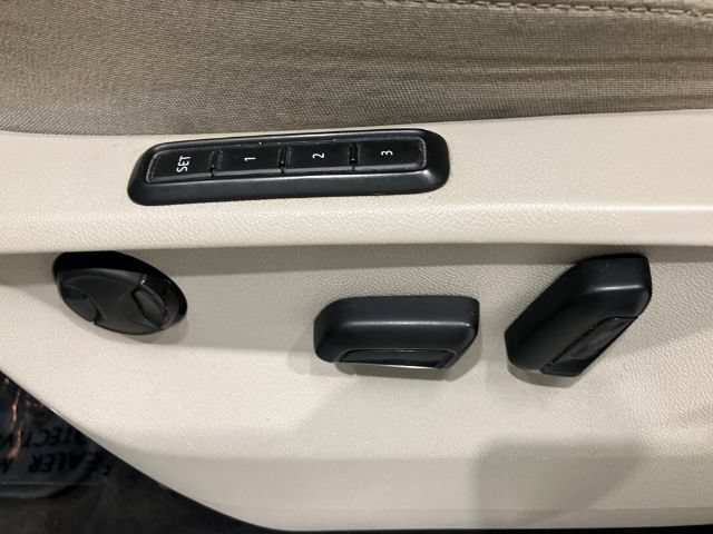 Used 2018 Volkswagen Atlas SEL Premium AWD/4WD image 18